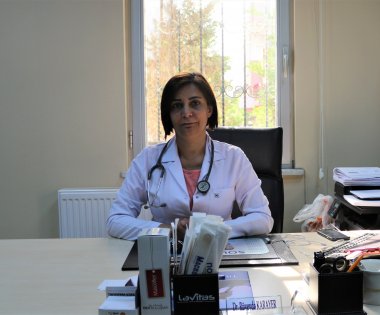 Dr. Rüveyda Karayer